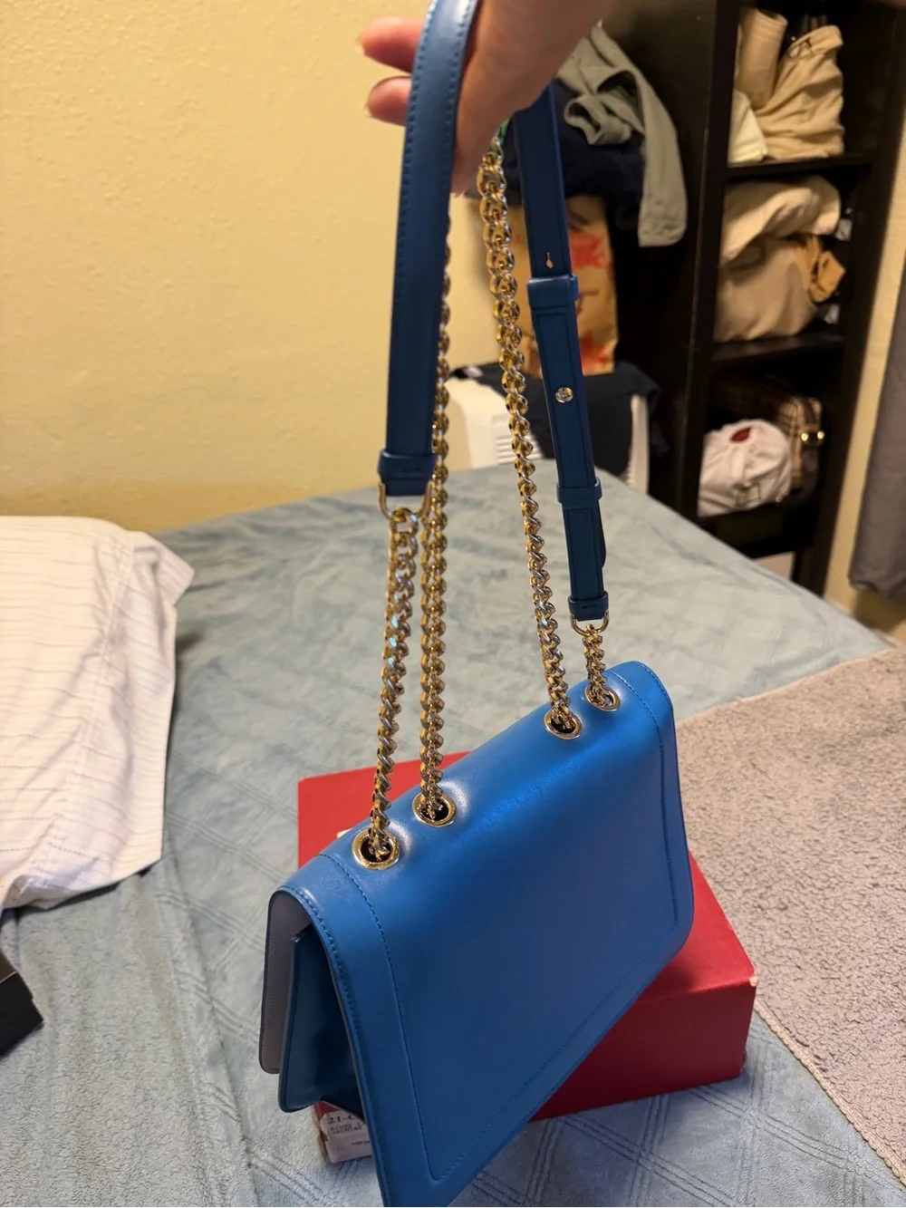 Salvatore Ferragamo Blue Leather Chain Shoulder Bag Complete